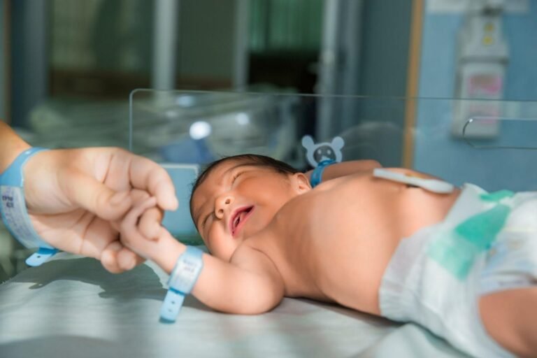 Best Neonatal Surgeon in Ghaziabad